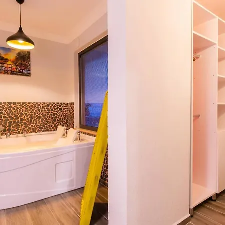 Uzumlu Village 1 Bedroom 8593 *